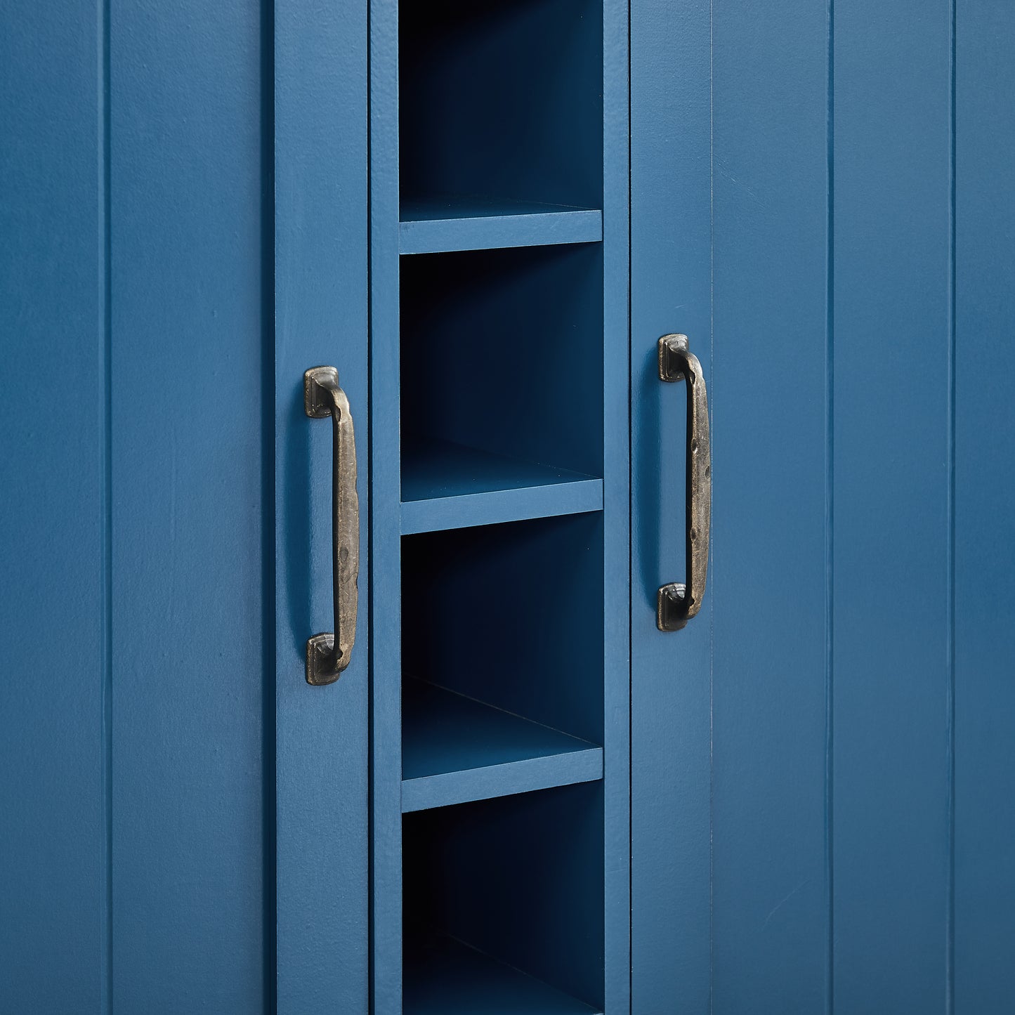 Festivo FWC21180 47" Wine Cabinet-Blue